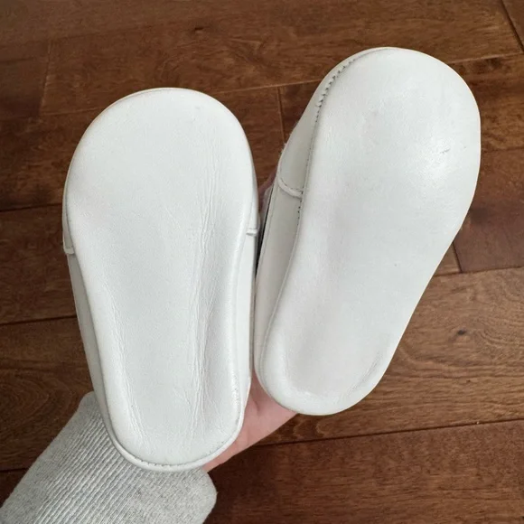 Janie and Jack Baby White Leather Velcro Shoes 3–6 Months - Picture 6 of 7